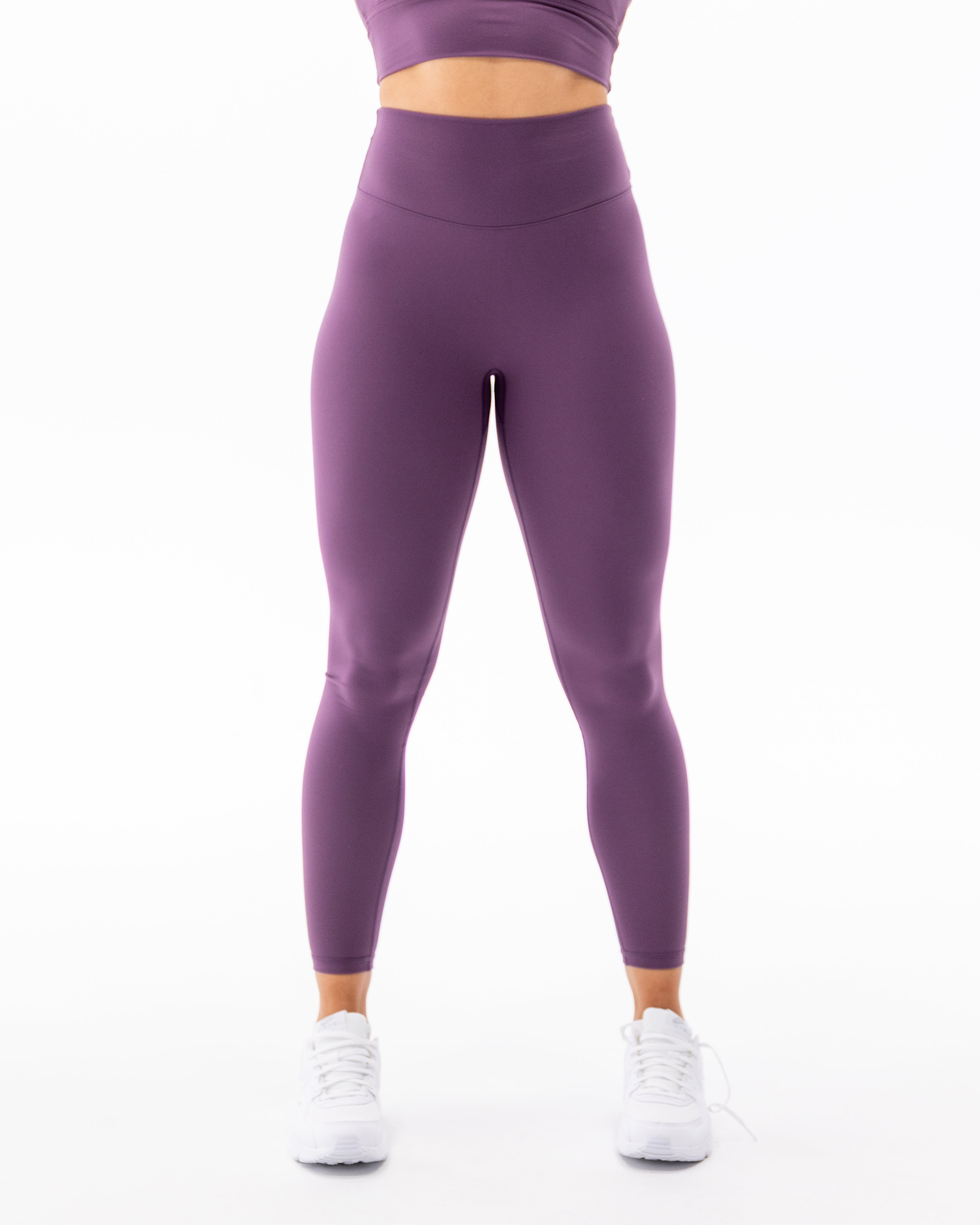 Ptula Legging (capri) in purple GRAPE for the #gym - Depop