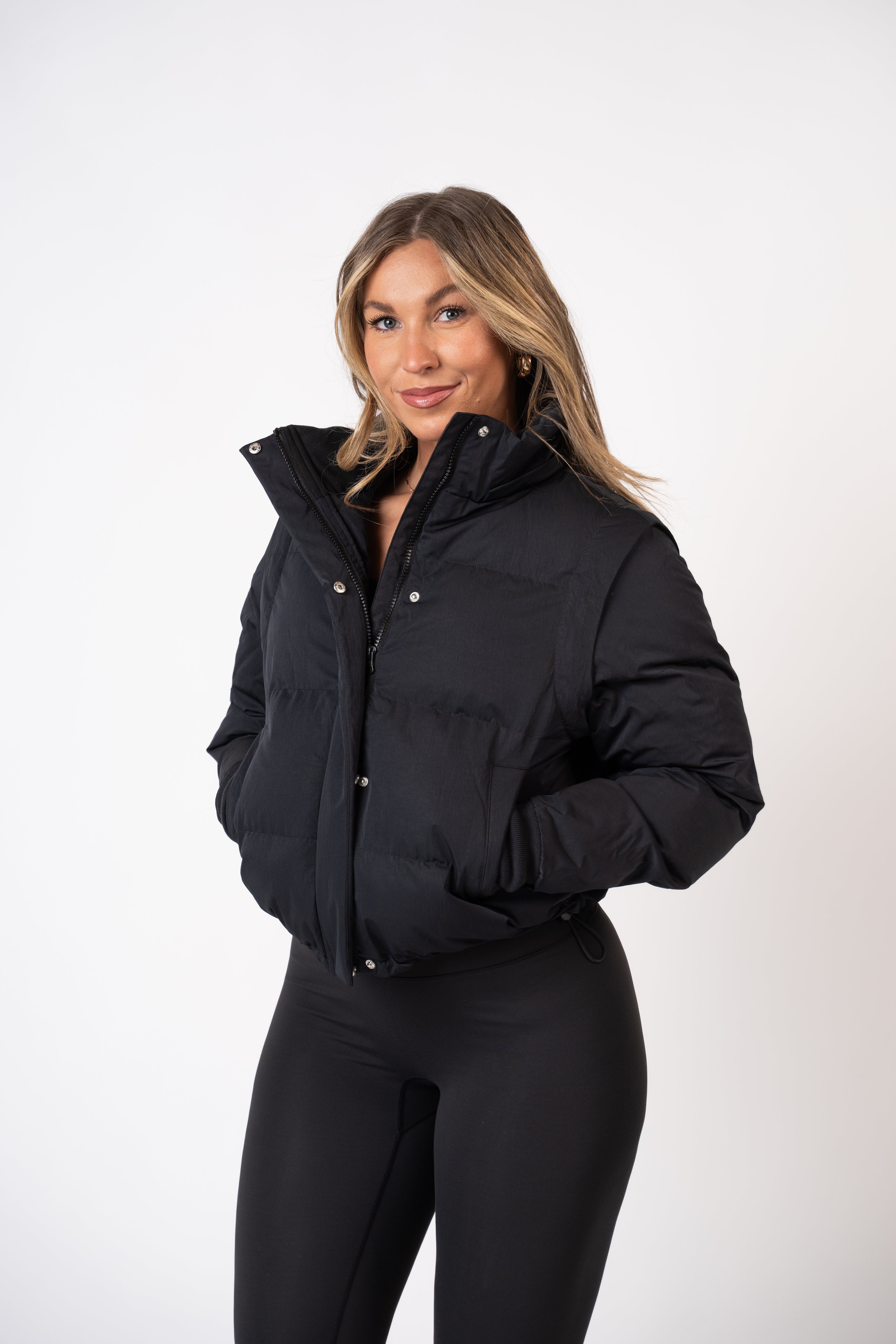 ZROZYL Women's Winter Puffer Down Jacket Long Sleeve Zipper Pockets Baggy  Short Coats, Apricot, X-Small : : Clothing, Shoes & Accessories